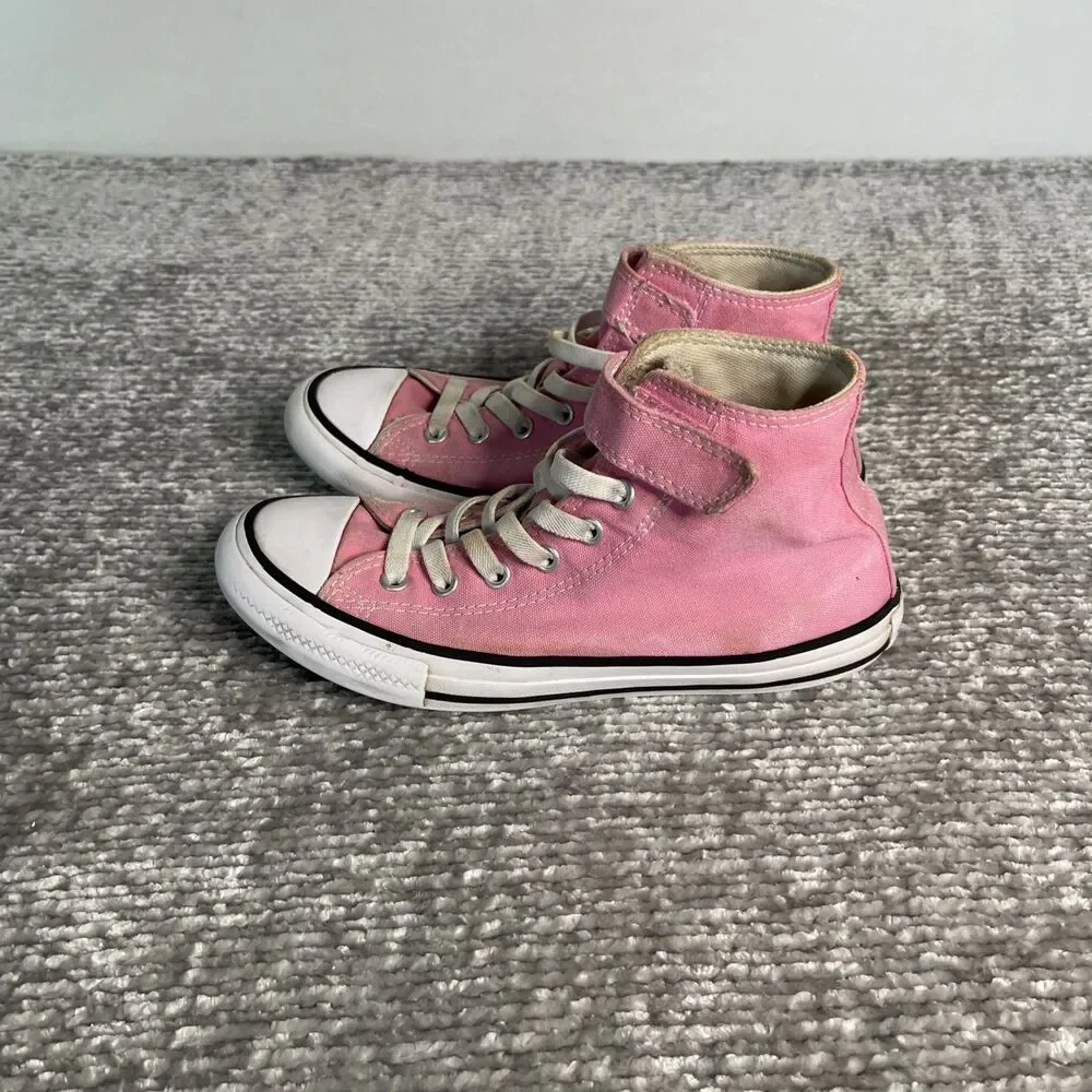 CONVERSE CHUCK TAYLOR ALL STAR - Girls PINK !! Size 3Y
